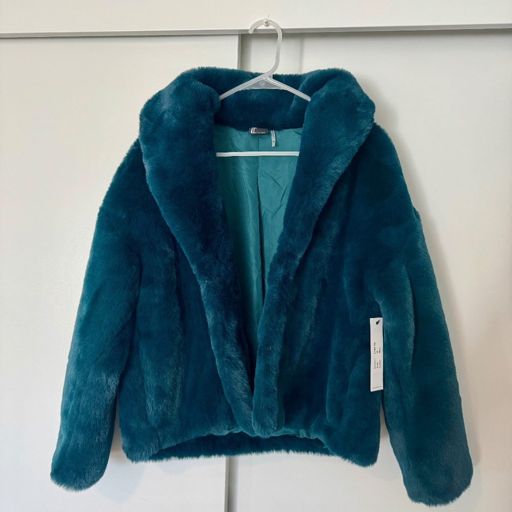 Faux Fur Teal Coat Size Medium